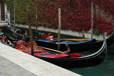 Walking Tour of Venice and Gondola Ride